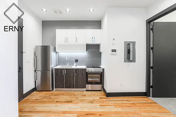 Rented by ERNY LLC | media 5