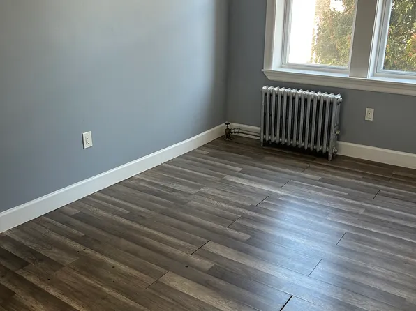 662 Avenue A, Bayonne, NJ 07002