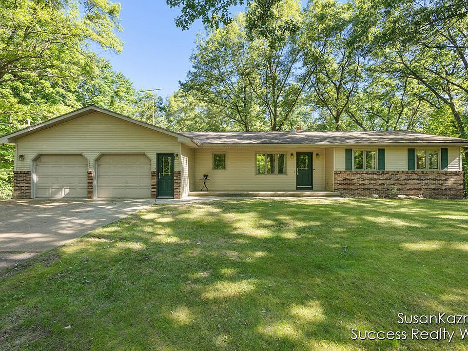 1st image of 7171 Carolyn Dr NE