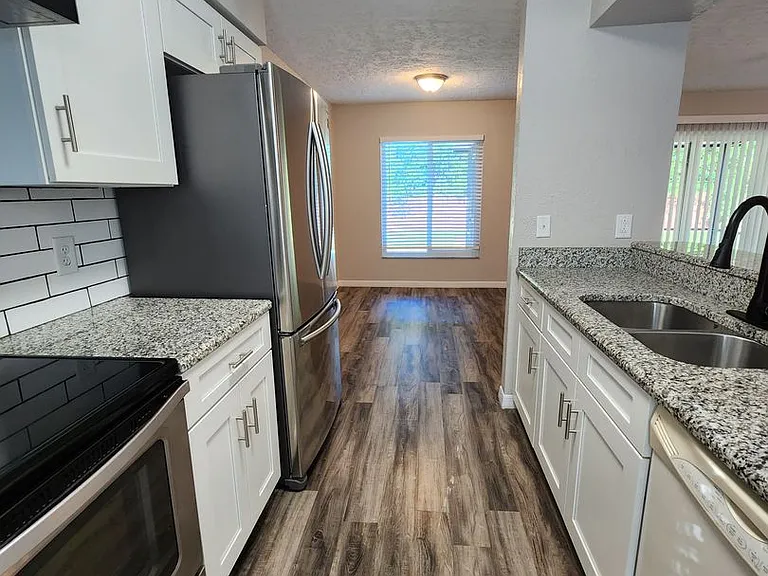 221 Loch Low Dr — Photo 13