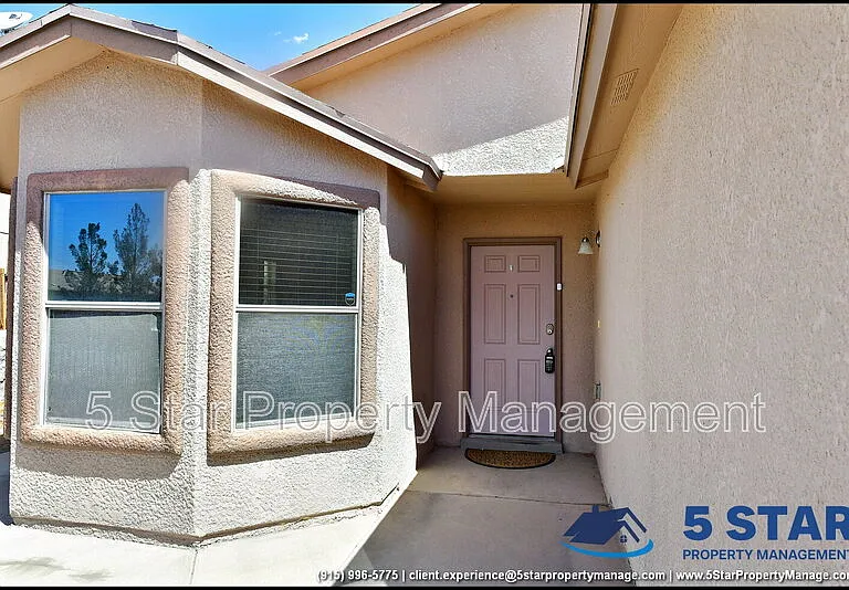 11613 Ochre Bluff Ln — Photo 5