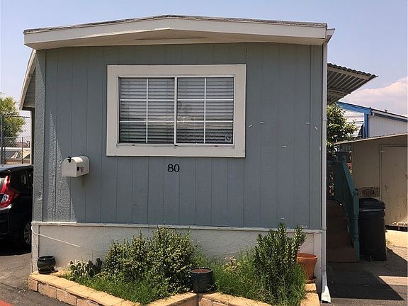 2nd image of 925 W Bonita Ave #5