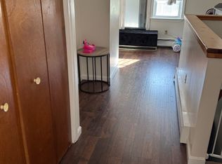 27 N Main St APT 2, Middleton, MA 01949