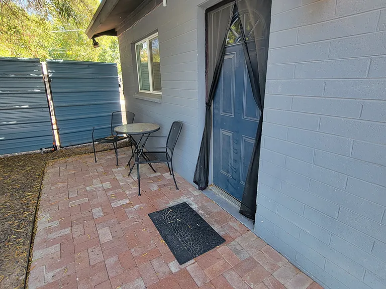 170 E Broadway Ln #B — Photo 11