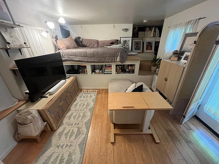 2595 Buena Vista Way #C — Photo 6