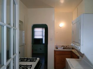 914 1/2 Lomas Blvd NW, Albuquerque, NM 87112