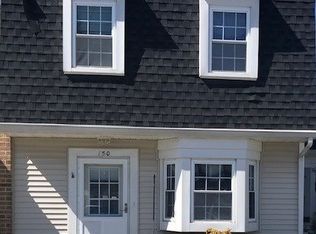 150 Harbor S, Amityville, NY 11701