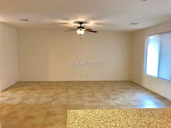 4th image of 7587 Royal Crown Ct