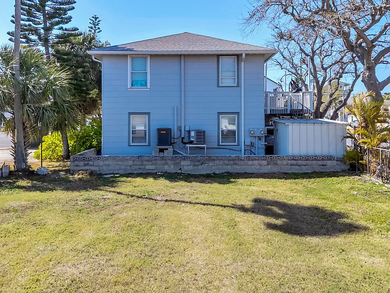 18007 Gulf Blvd #A — Photo 23