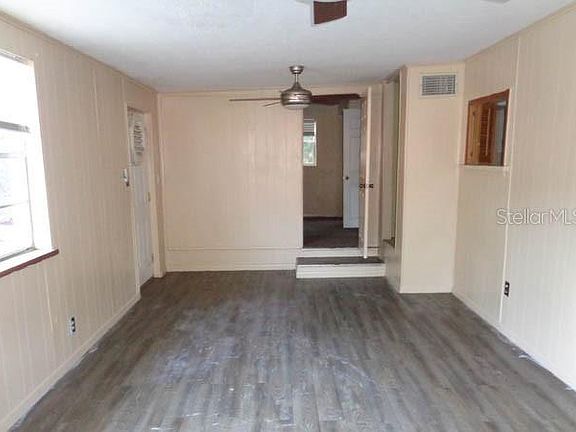 2nd image of 525 Norfolk Cir