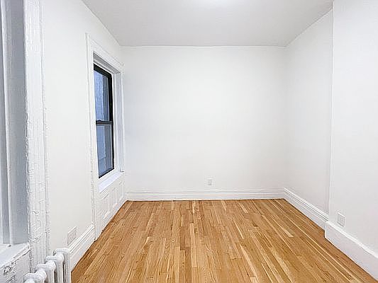 3rd image of 508 E 13th St #5