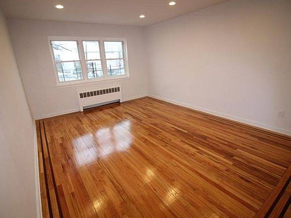 5th image of 3277 Bruner Ave