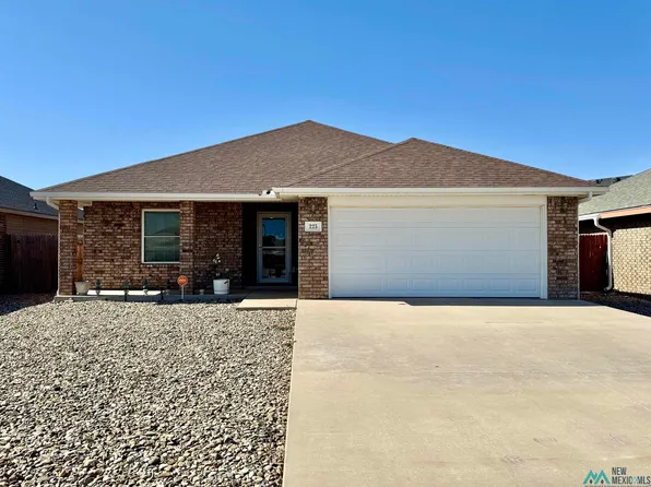 225 Starlite Dr, Clovis, NM 88101