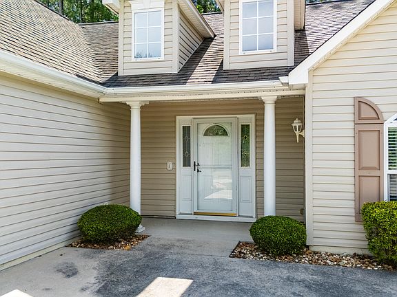 5th image of 901 Meadowbrook S Unit 901
