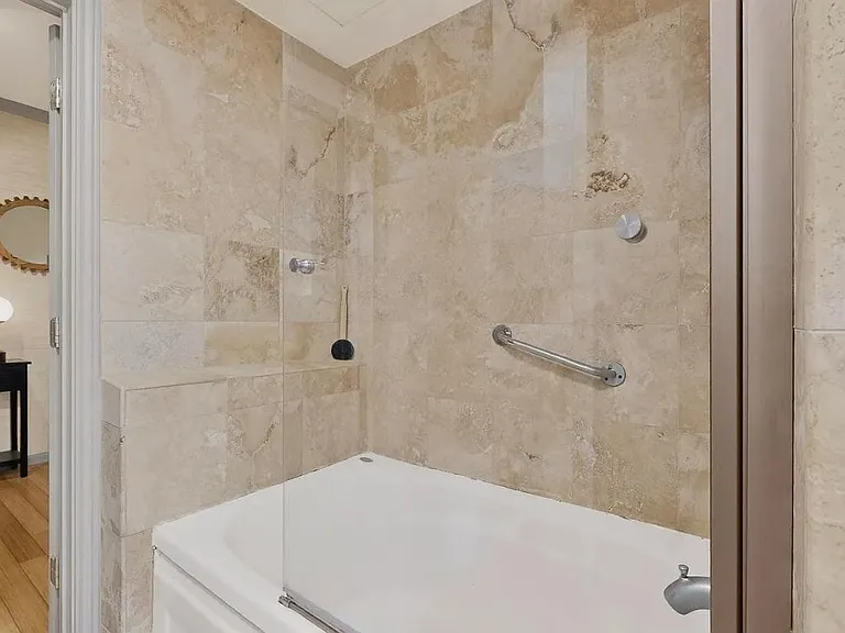 4111 Gilbert Ave #101 — Photo 6
