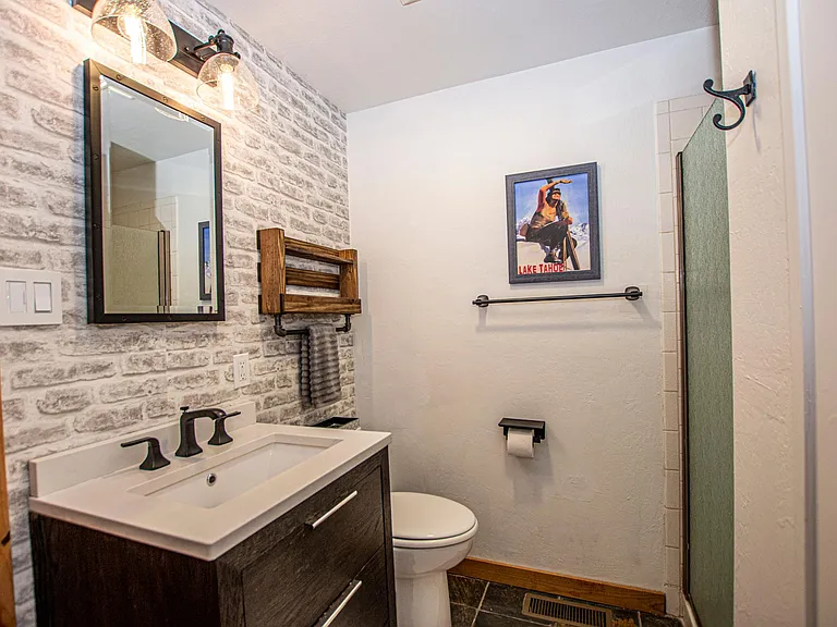 2565 Cedar Ln — Photo 16