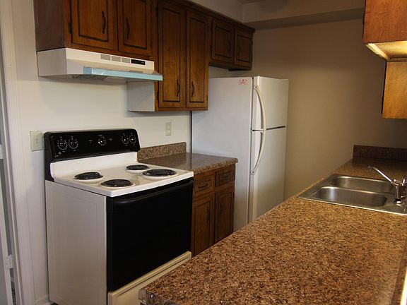 5th image of 1266 Daniel St