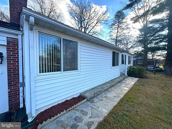 5th image of 4121 Villa Nova Rd