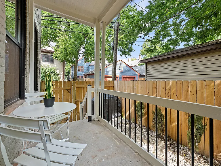 198 W 6th Ave — Photo 12
