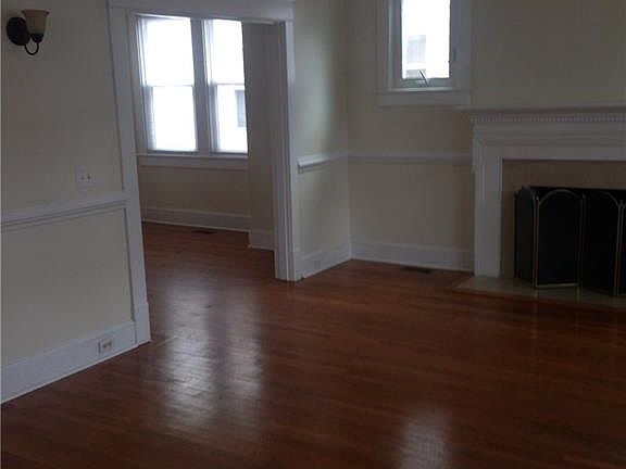 5th image of 1610 A St