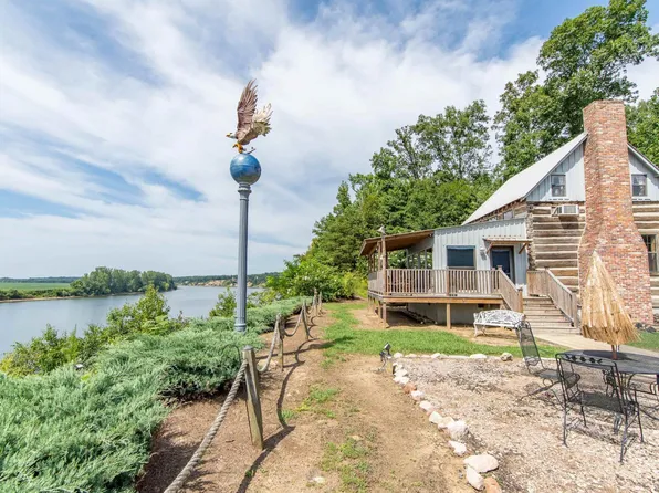 220 Vista River Ln, Morris Chapel, TN 38361