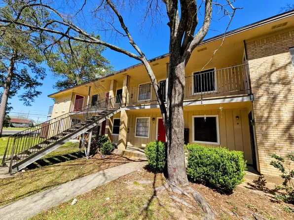 1500 N Houston Ave APT 16, Livingston, TX 77351