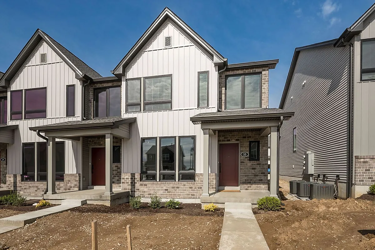 Building Photo - 33 Wingtip Ct