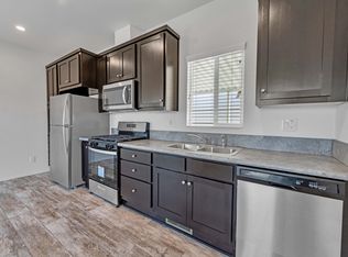 1700 S State St #27, Hemet, CA 92543