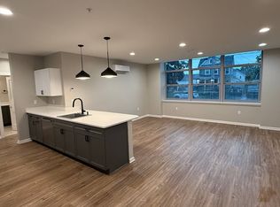 214 Kinne St #108, East Syracuse, NY