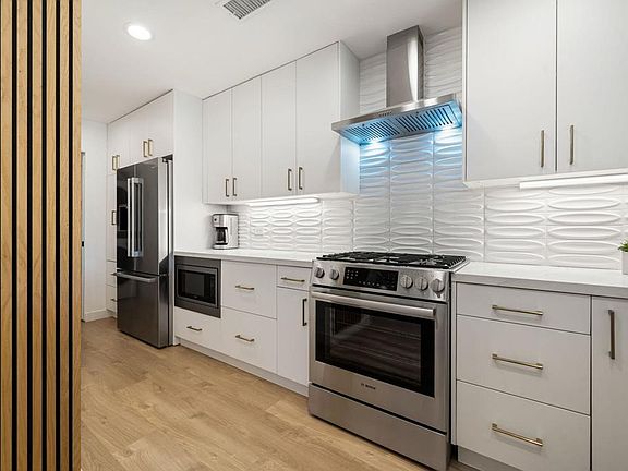 2nd image of 315 Forest Hills Dr