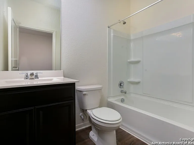 12530 Larissa — Photo 12