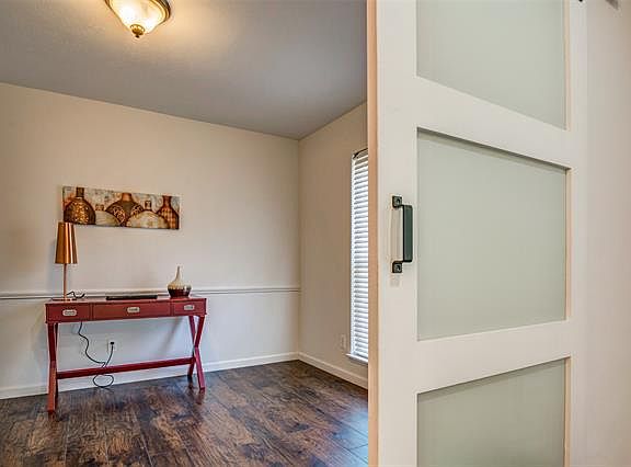 4th image of 4809 Brandenburg Ln