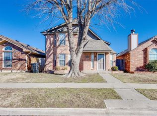 2116 Meench Dr, Moore, OK 73170