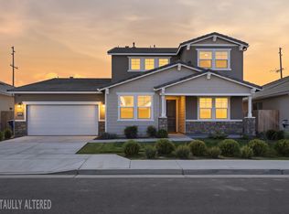 2901 Sand Hills Avenue, Tulare, CA 93274