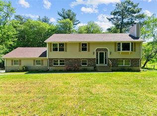 2002 Providence Pike, North Smithfield, RI 02896