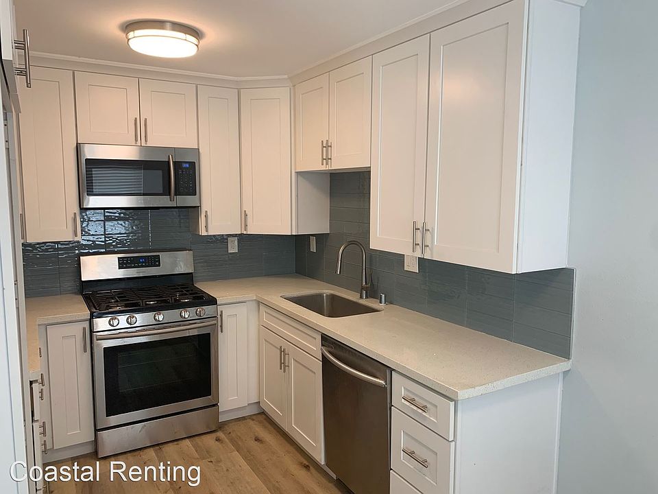 1st image of 9721 Graham St APT 10