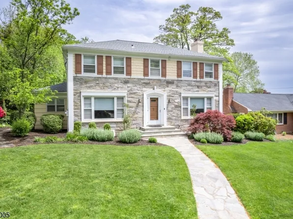 5 Lewis Dr, Maplewood Twp., NJ 07040