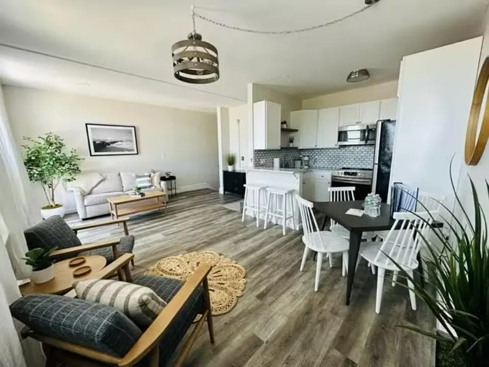 20 Pine St #6
