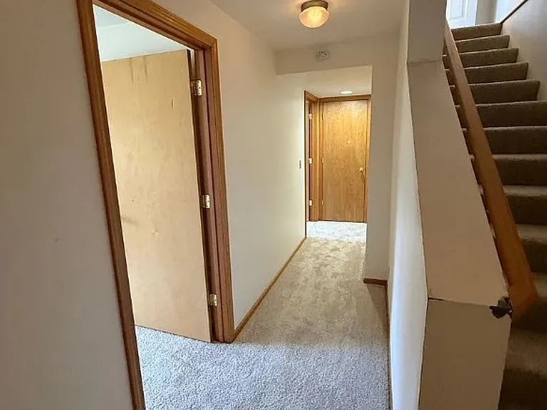 829 Blueberry Ln — Photo 9