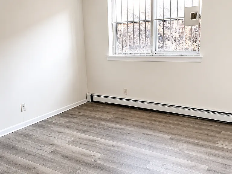 394 Stuyvesant Ave #14A — Photo 3