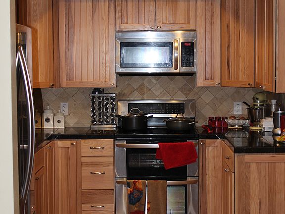 4th image of 1342 Essex Way APT 1