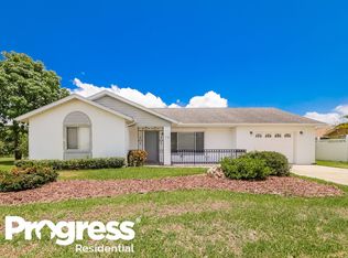 72 W Cedarwood Cir, Kissimmee, FL 34743
