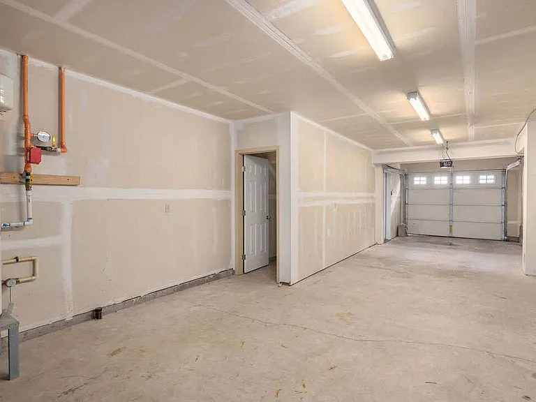 Pine Street Townhomes — Photo 6