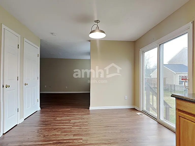 268 Indian Lake Dr — Photo 8