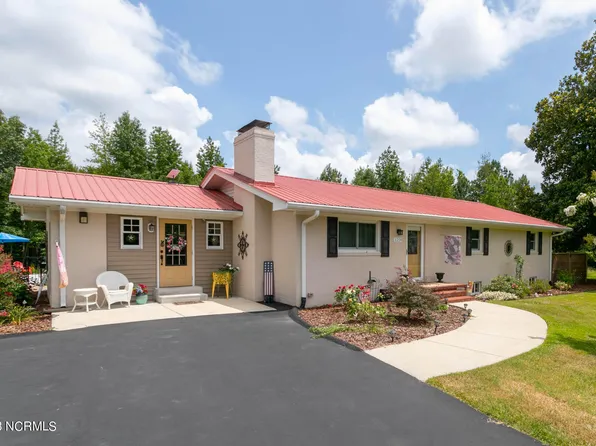 1259 Peace Road, Carthage, NC 28327