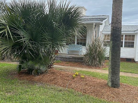 3rd image of 608 Sheppard Dr