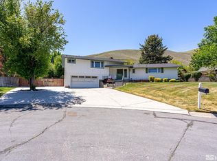 8 Crest Dr, Carson City, NV