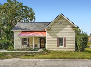 210 N Johnston St, Dallas, GA 30132