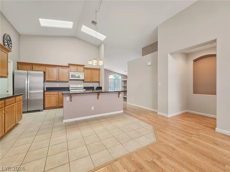 1037 Blue Lantern Dr — Photo 8