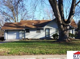 5422 Camden Ave, Omaha, NE 68104